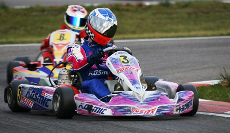 Bo Sørensen er en alsidig kart-kører, og er her fanget i sin ”normale” Kosmic-kart.